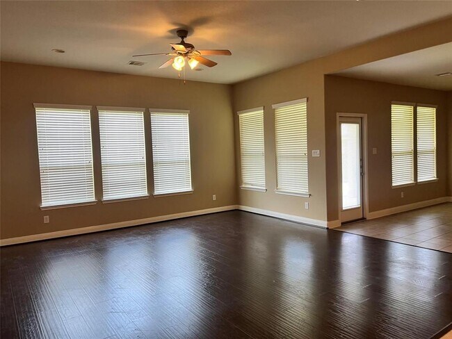 Building Photo - 4318 Bay Wind Ct
