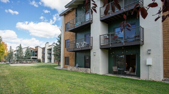 Building Photo - 2016 Indian Summer Dr