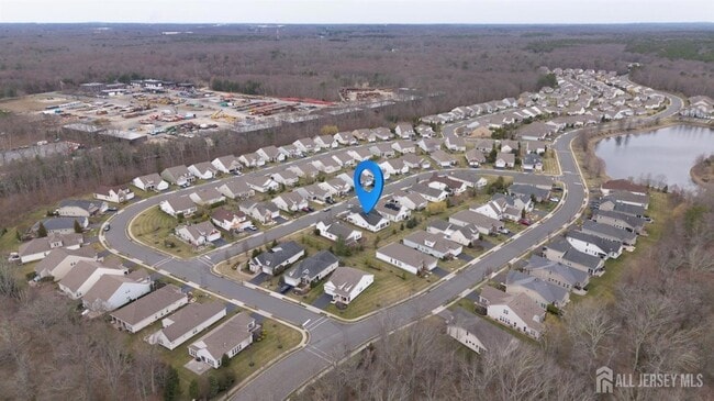 Building Photo - 18B Thomas Paine Dr