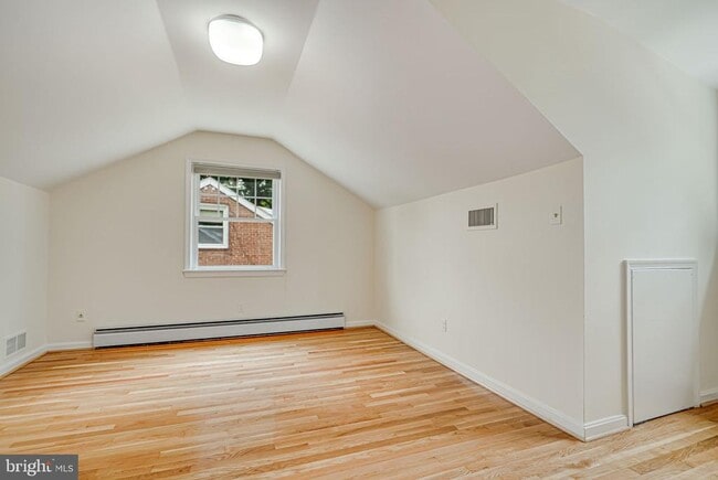 Building Photo - 6018 Onondaga Rd