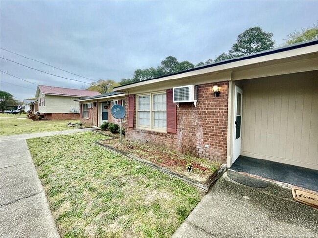 Building Photo - 3241 Willard Dr