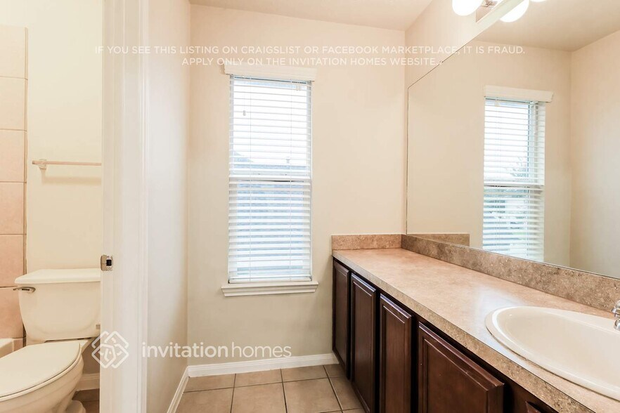 Building Photo - 2435 Gianna Way