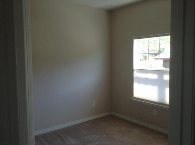 Building Photo - 3134 East Animas Village Dr