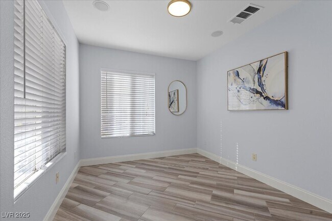 Building Photo - 10902 Fintry Hills St