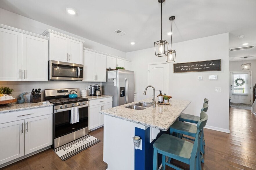 Building Photo - 4252 Grapevine Loop