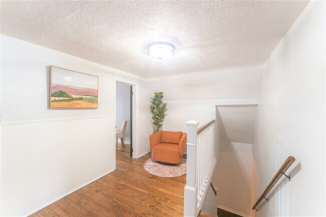 Building Photo - 1322 Jackson Rd