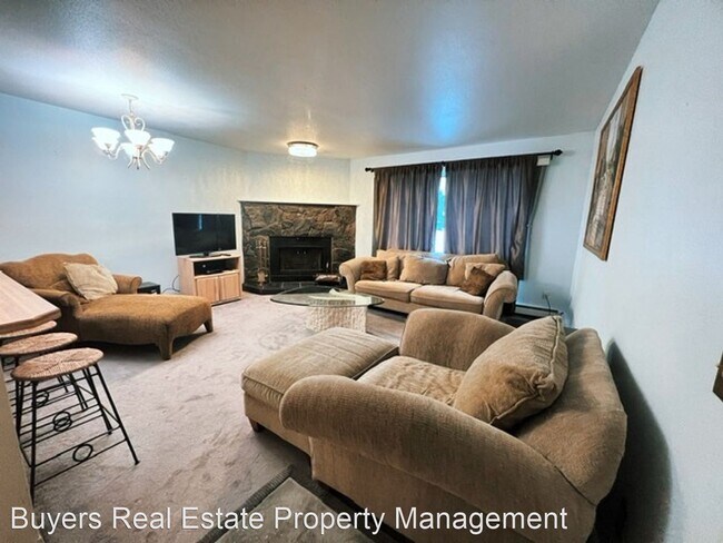Building Photo - 2 br, 1 bath House - 355 Donna Drive Unit 10