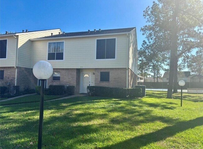 Building Photo - 14515 Wunderlich Dr