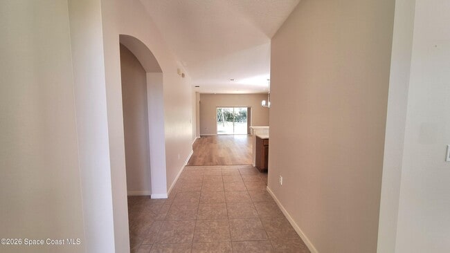 Building Photo - 6921 Abbeyville Rd