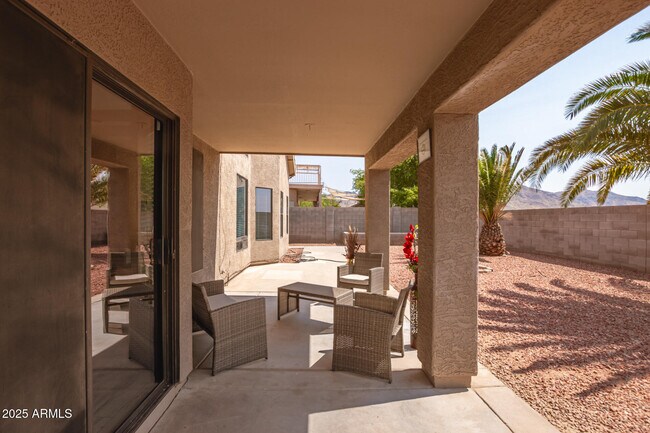 Building Photo - 8632 S 10th Ln