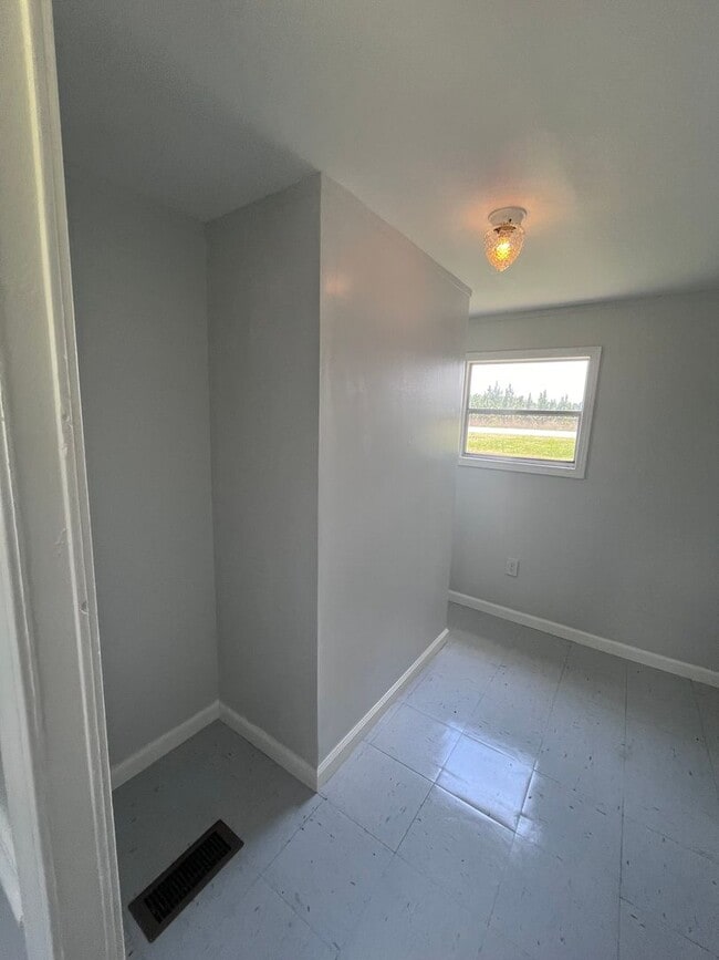 Building Photo - 9581 Xway Road, Laurinburg, NC 28352