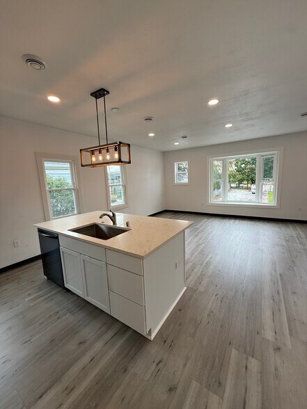 Kitchen - 1325 N 8th St