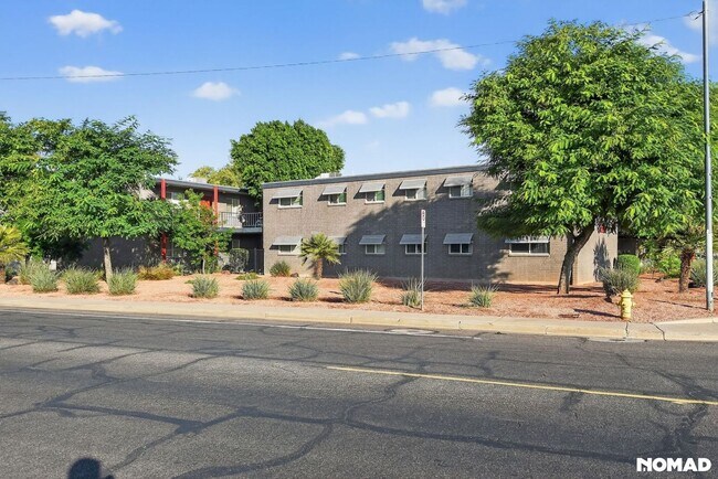 Building Photo - 6502 N 17th Ave