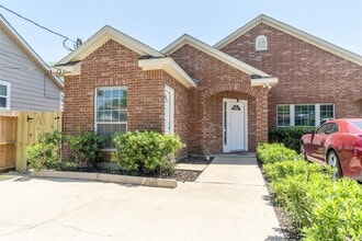 Building Photo - 1122 Ryon St