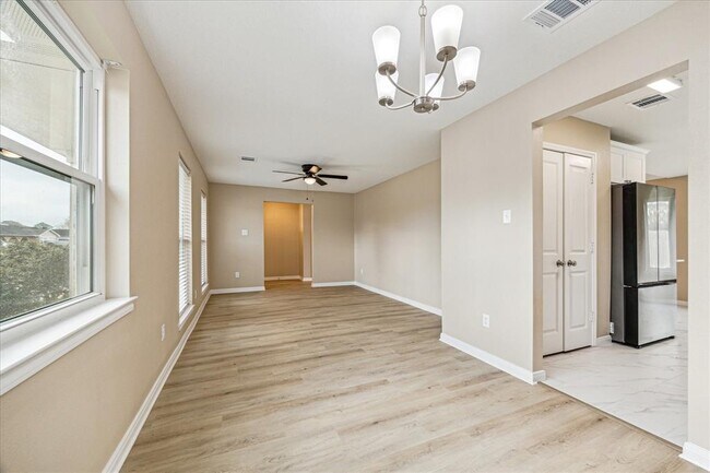 Building Photo - 10603 Kirkshire Dr