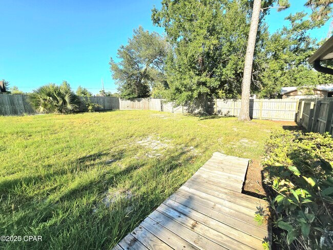 Building Photo - 7523 Chipewa St