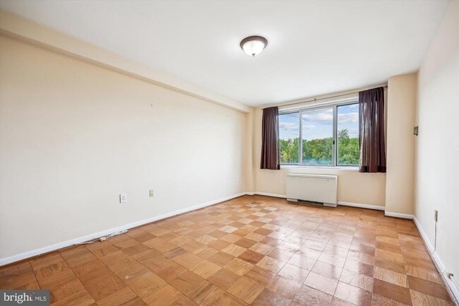 Building Photo - 10201 Grosvenor Pl