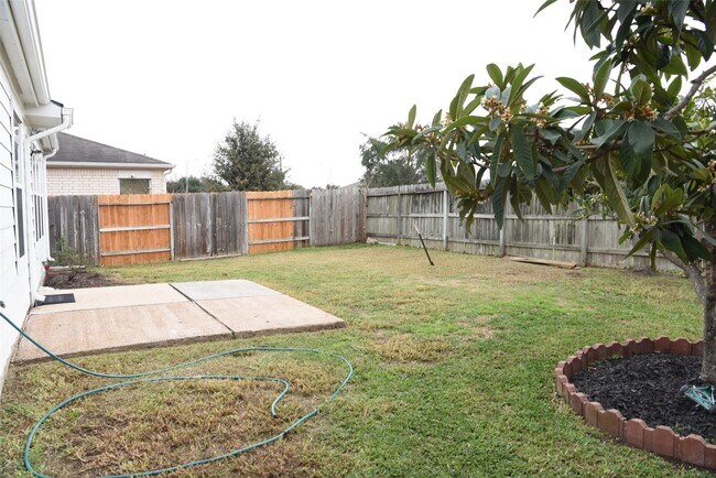 Building Photo - 14915 Sugar Sands Dr