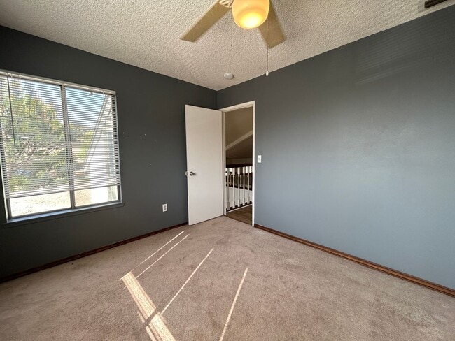 Building Photo - 5055 Pearblossom Dr