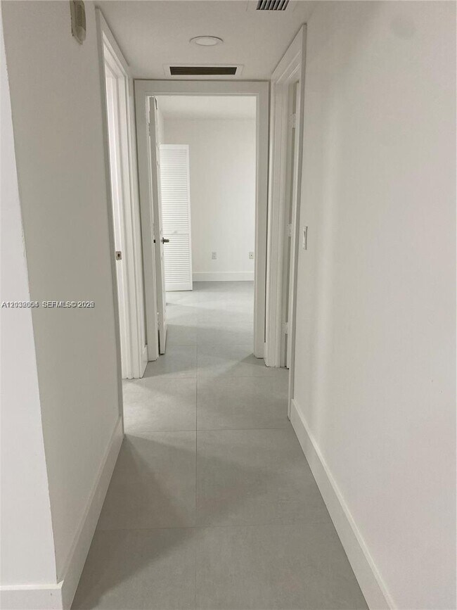 Building Photo - 15480 SW 284th St