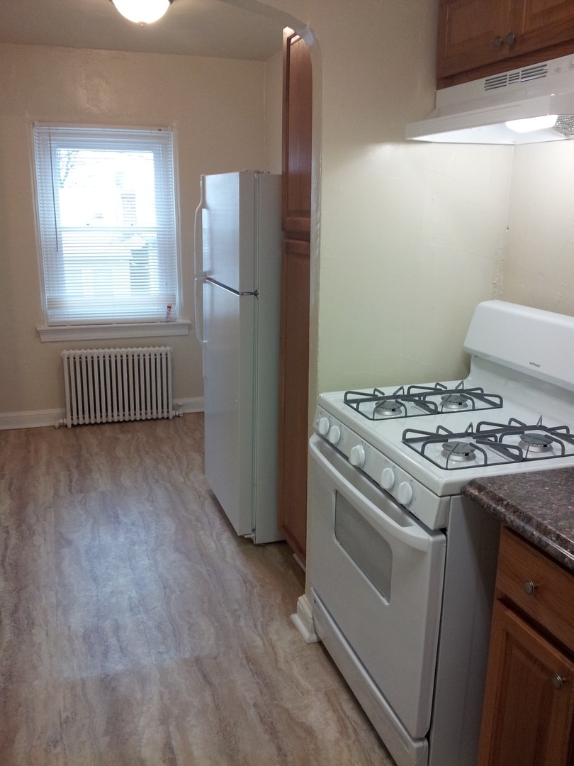 Building Photo - 220 Allison St NW