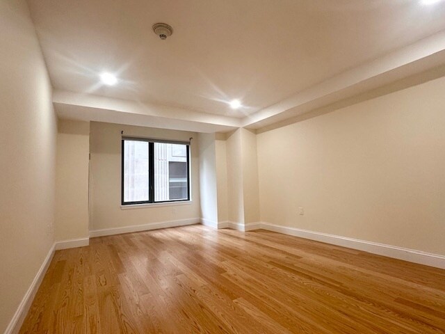 Building Photo - 165 Tremont St