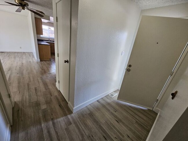 Building Photo - 3 Bedroom 2 Bath 2 Car Garage home in the ...