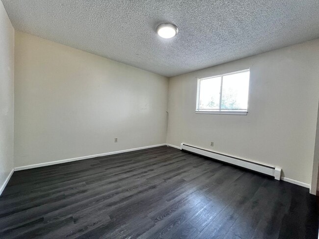 Building Photo - 527 West St