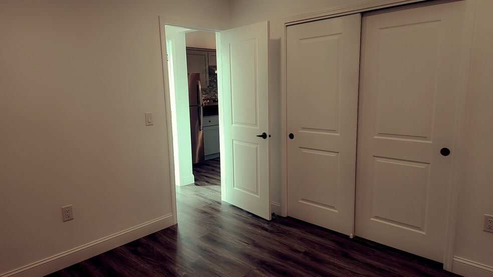 Bedroom - 806 N Ann St