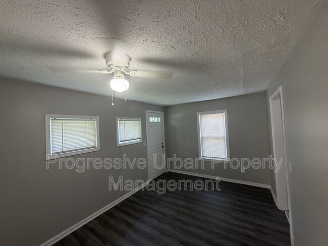 Building Photo - 4655 Osborn Rd