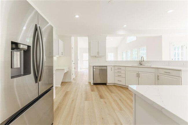Building Photo - 3272 Pomarine Ln NW