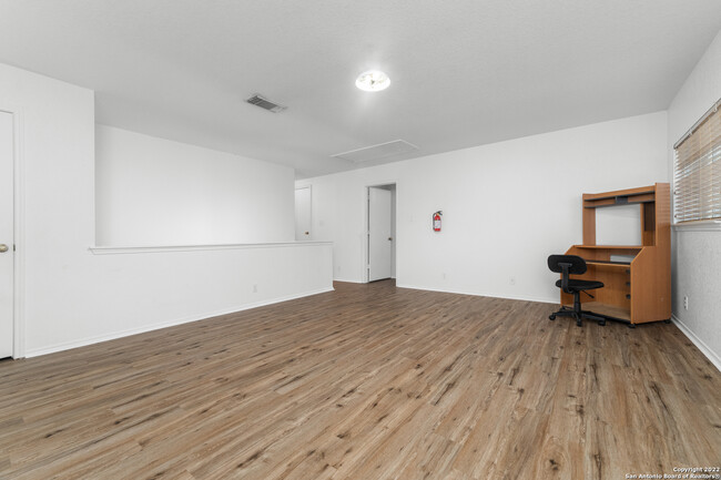 Building Photo - 10646 Manor Creek