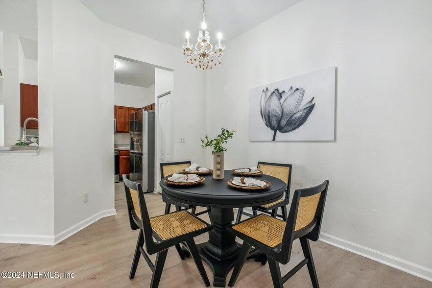 Dining Room - 8601 Beach Blvd
