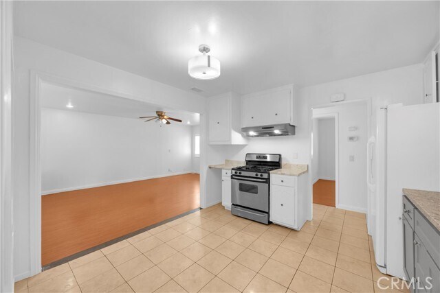 Building Photo - 1522 S Dallas Dr