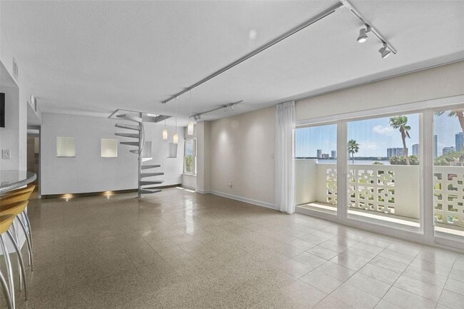 Building Photo - 2401 Bayshore Blvd