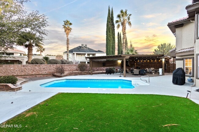 Building Photo - 1984 Paseo Granada Ln