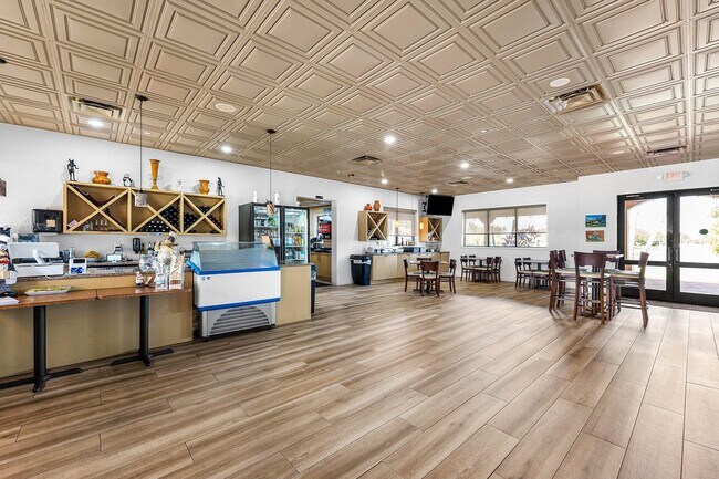 Building Photo - 2109 Tarpon Lake Way