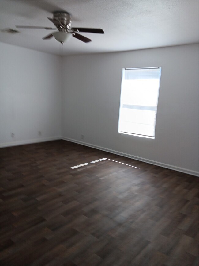 Building Photo - 21427 North St