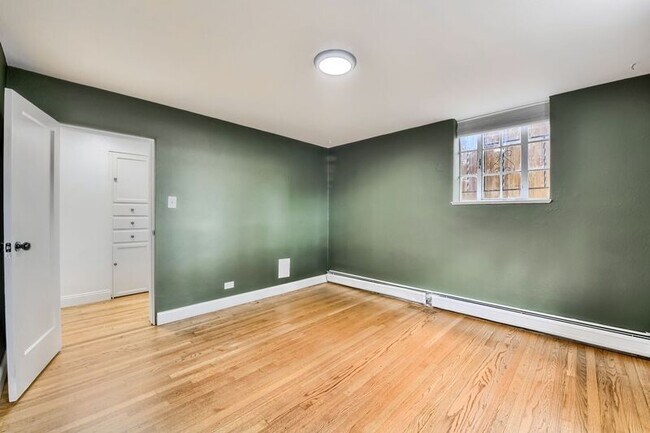 Building Photo - 2233 Kearney St