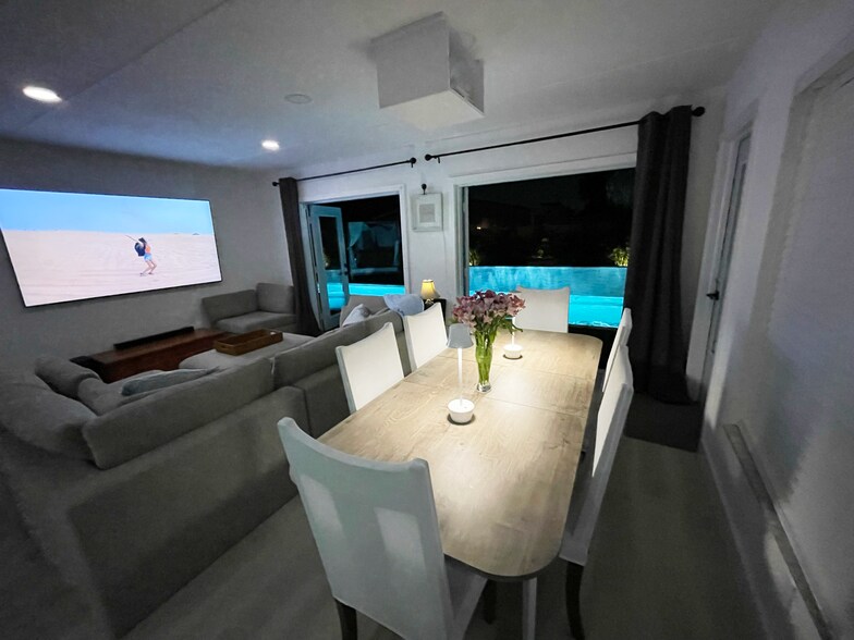 Building Photo - 5901 28th Ave N