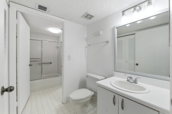 Building Photo - 9511 Weldon Cir