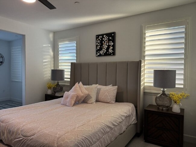 Building Photo - Beautiful 5-Bedroom Home with Solar