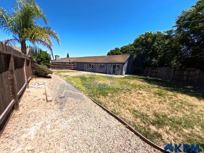 Building Photo - 663 Stoneridge Ct