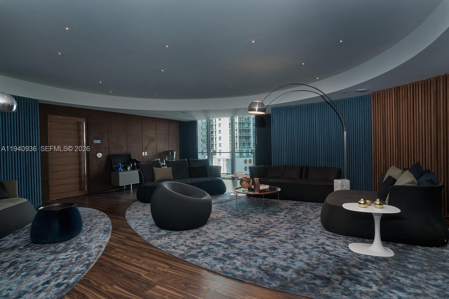 Building Photo - 68 SE 6th St