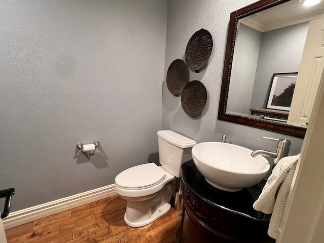 Building Photo - 37 Lafayette Pl