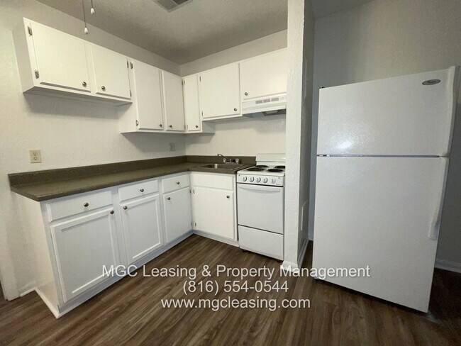 Building Photo - LEGRAND 55+ RETIREMENT VILLAGE