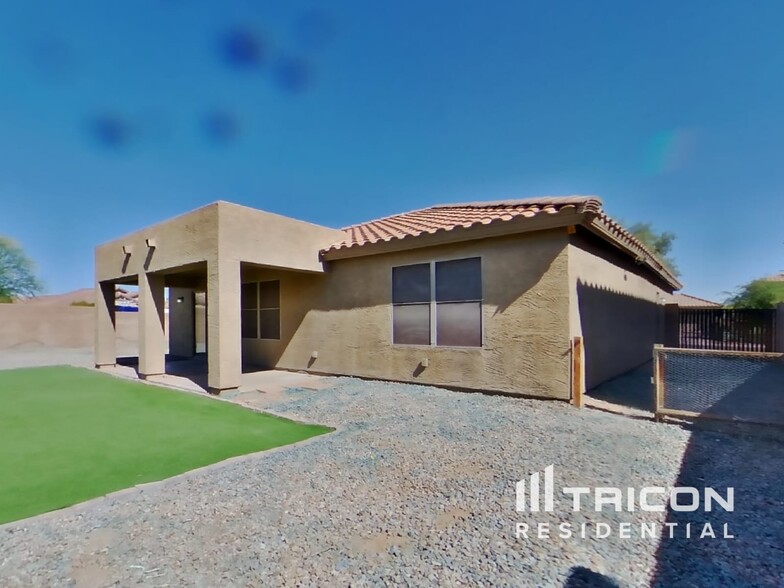 Building Photo - 2047 W San Tan Hills Dr