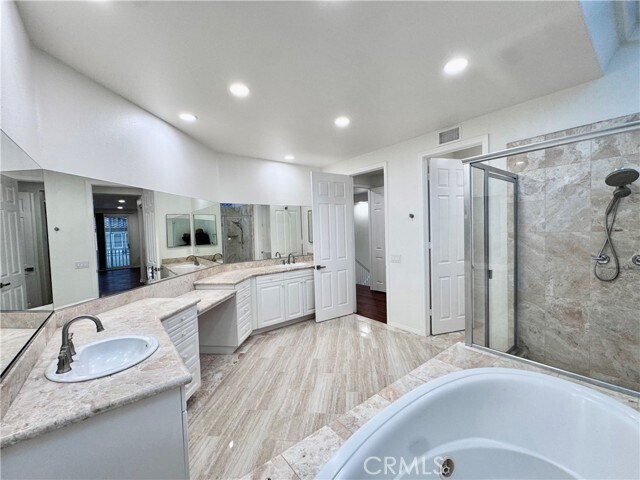 Building Photo - 19032 Avondale Ln