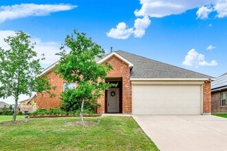 Building Photo - 720 Willow View Way