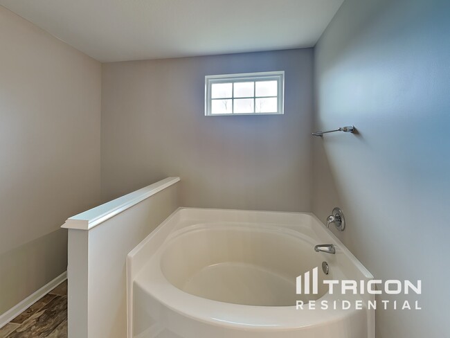 Building Photo - 1604 Rabon Farms Ln